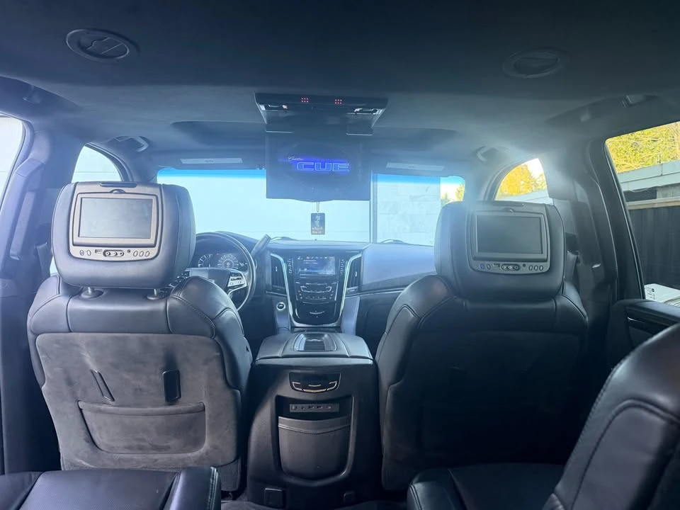 2018 Cadillac Escalade 4th Gen - Image 8 of 10