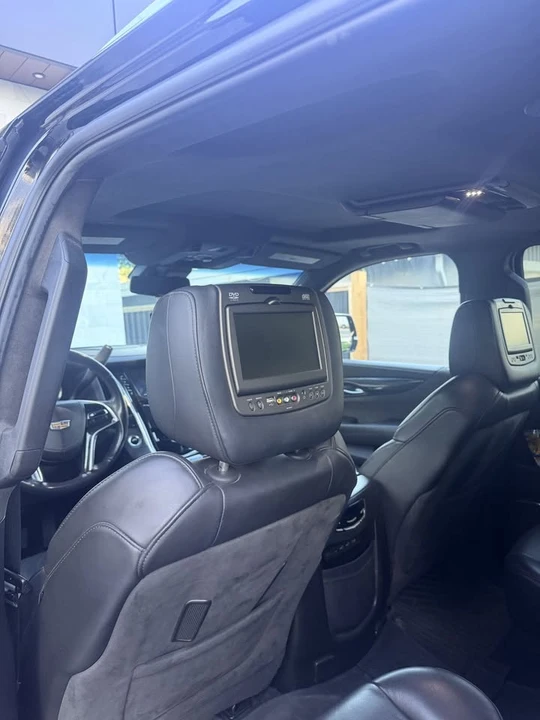 2018 Cadillac Escalade 4th Gen - Image 6 of 10