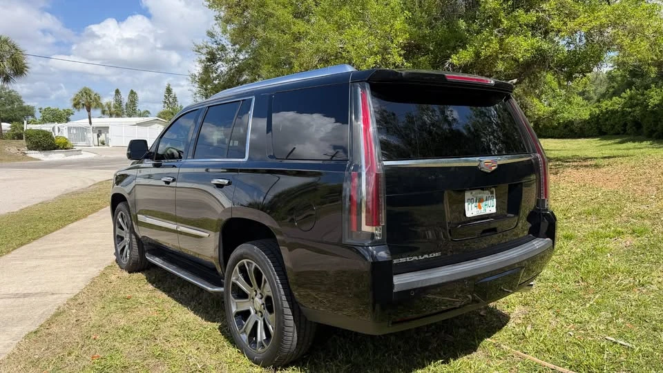 2018 Cadillac Escalade 4th Gen - Image 3 of 18