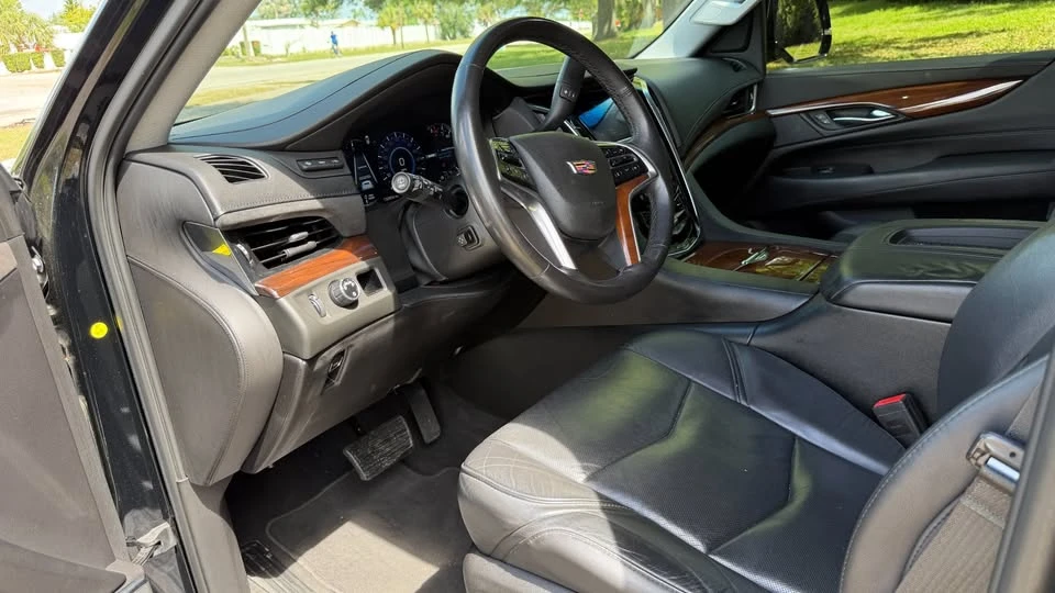 2018 Cadillac Escalade 4th Gen - Image 14 of 18