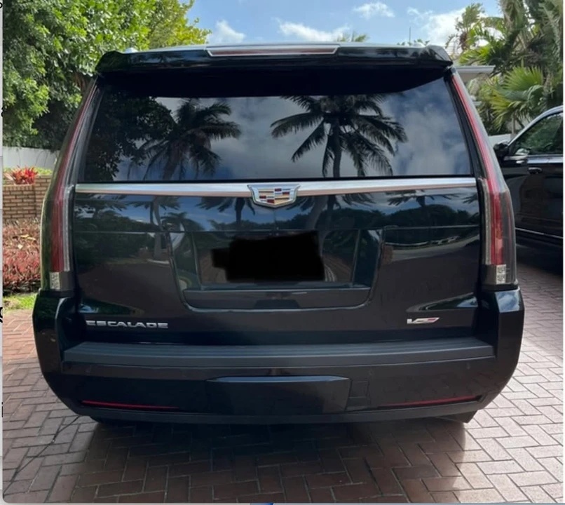 2018 Cadillac Escalade 4th Gen - Image 3 of 8