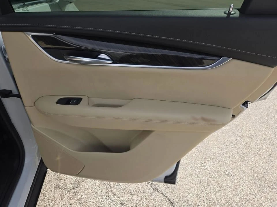 2018 Cadillac XT5 - Image 7 of 18