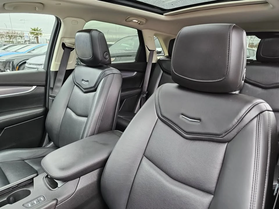 2018 Cadillac XT5 - Image 5 of 10