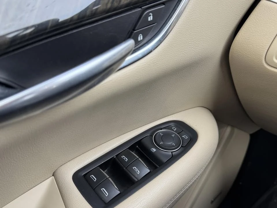 2018 Cadillac XT5 - Image 12 of 20