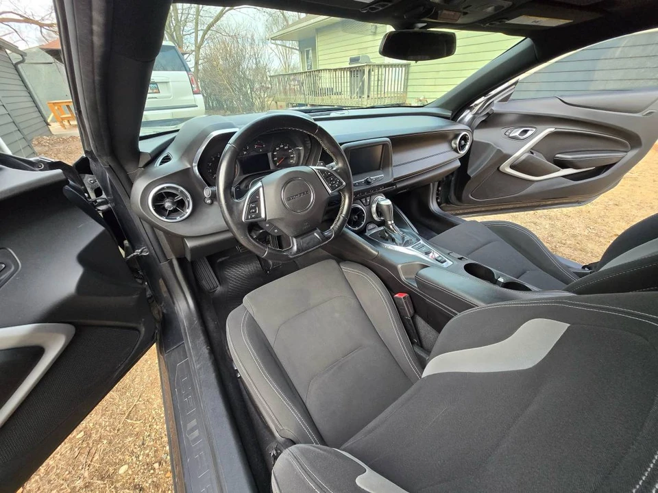 2018 Chevrolet Camaro 6th Gen - Image 6 of 15