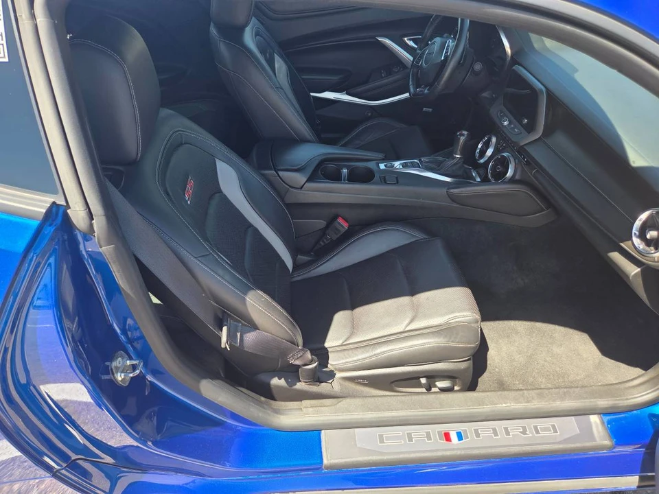 2018 Chevrolet Camaro SS 6th Gen - Image 12 of 17