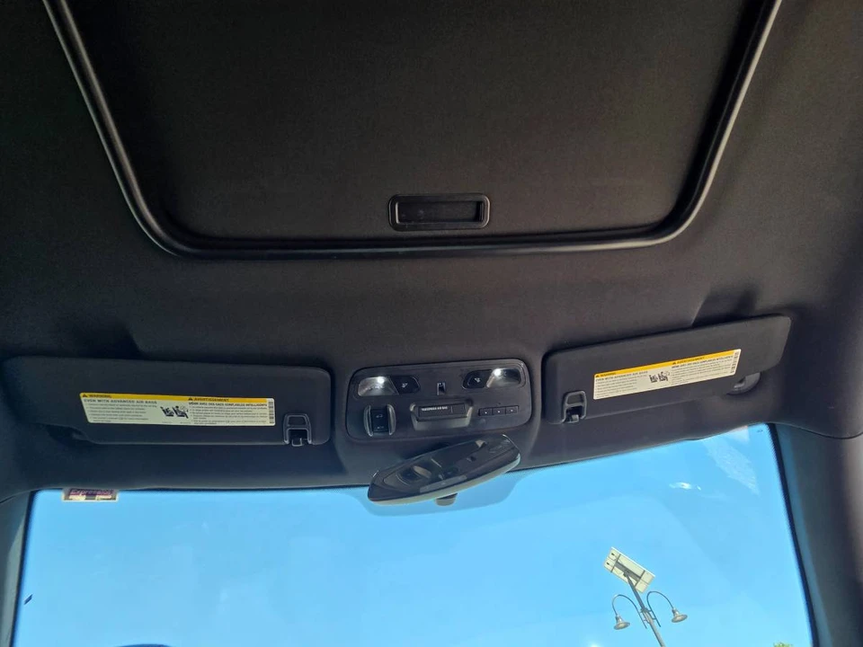 2018 Chevrolet Camaro SS 6th Gen - Image 9 of 17