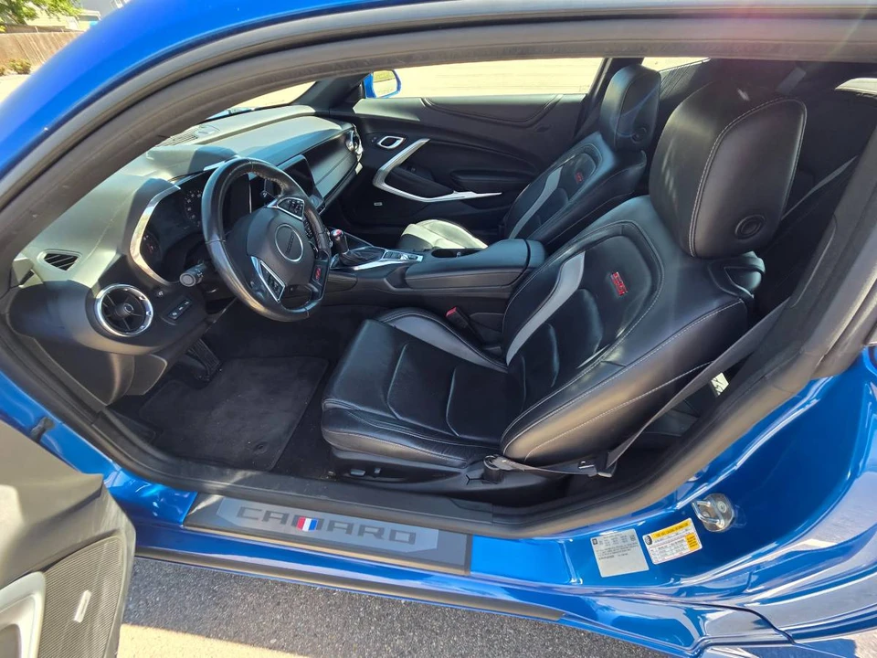 2018 Chevrolet Camaro SS 6th Gen - Image 11 of 17