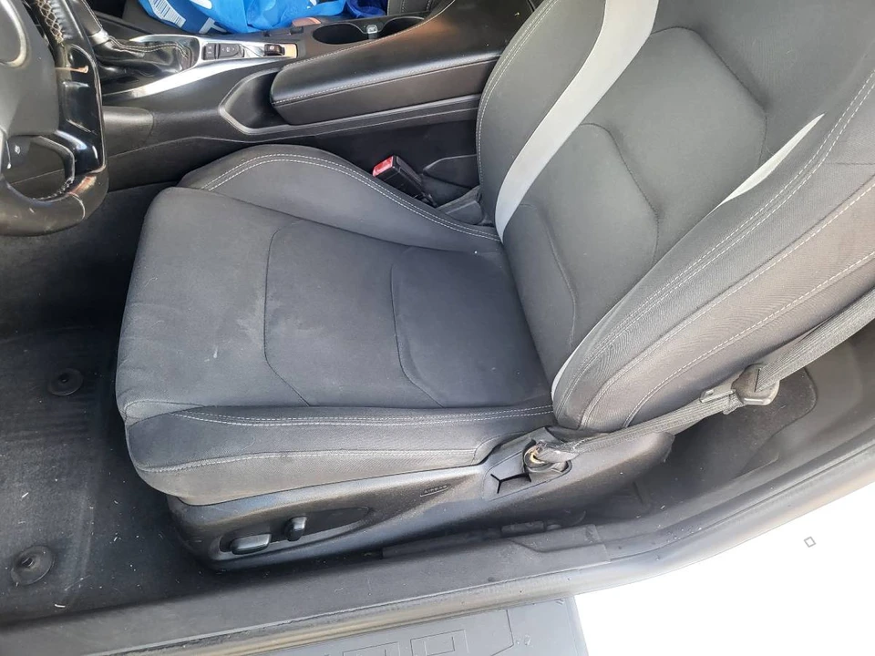 2018 Chevrolet Camaro 6th Gen - Image 4 of 8