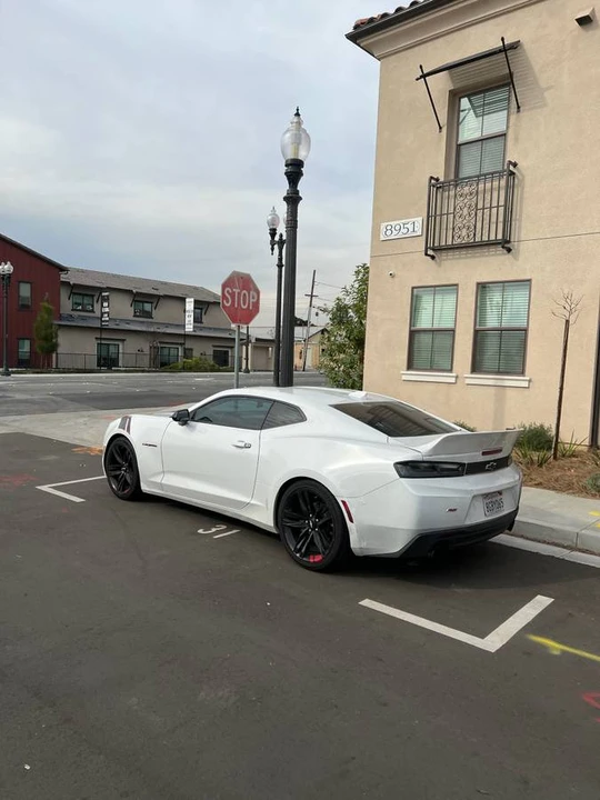 2018 Chevrolet Camaro 6th Gen - Image 2 of 2