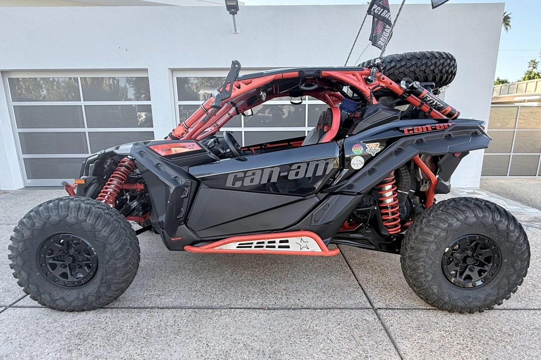 2018 - Image 3 of 8