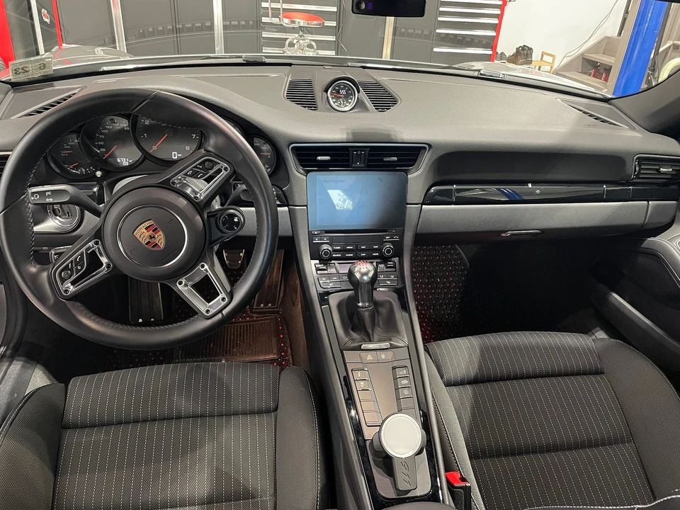2018 Porsche 991 Carrera T - Image 10 of 18
