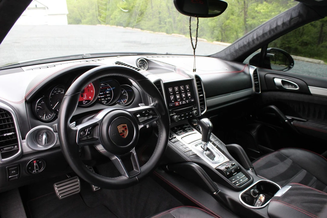 2018 Porsche 958 Cayenne GTS - Image 5 of 9