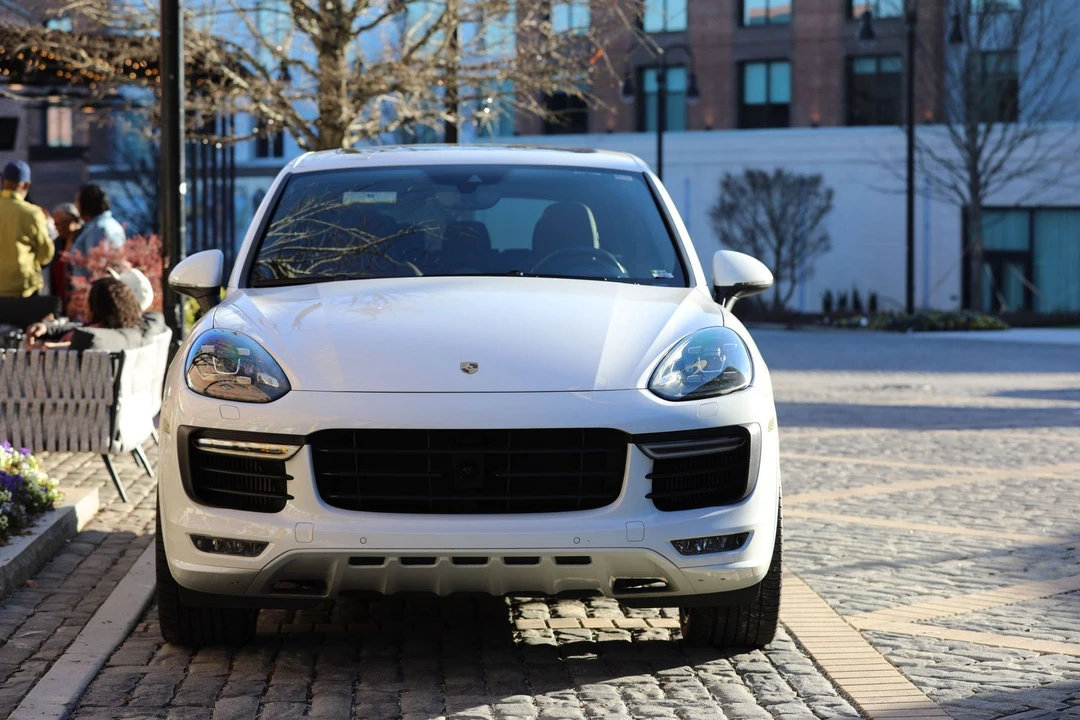 2018 Porsche 958 Cayenne GTS - Image 5 of 10