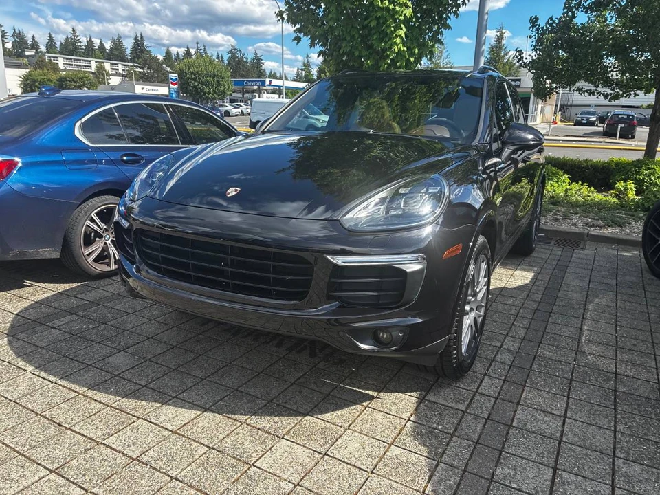 2018 Porsche Cayenne - Image 17 of 20