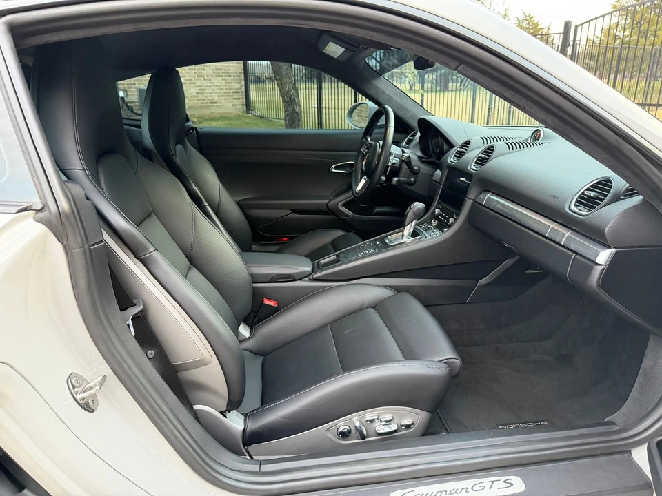 2018 Porsche 718 Cayman GTS - Image 7 of 20