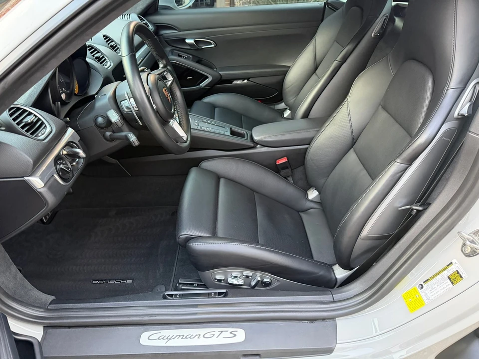2018 Porsche 718 Cayman GTS - Image 14 of 20