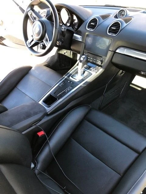 2018 Porsche 718 Cayman GTS - Image 7 of 10