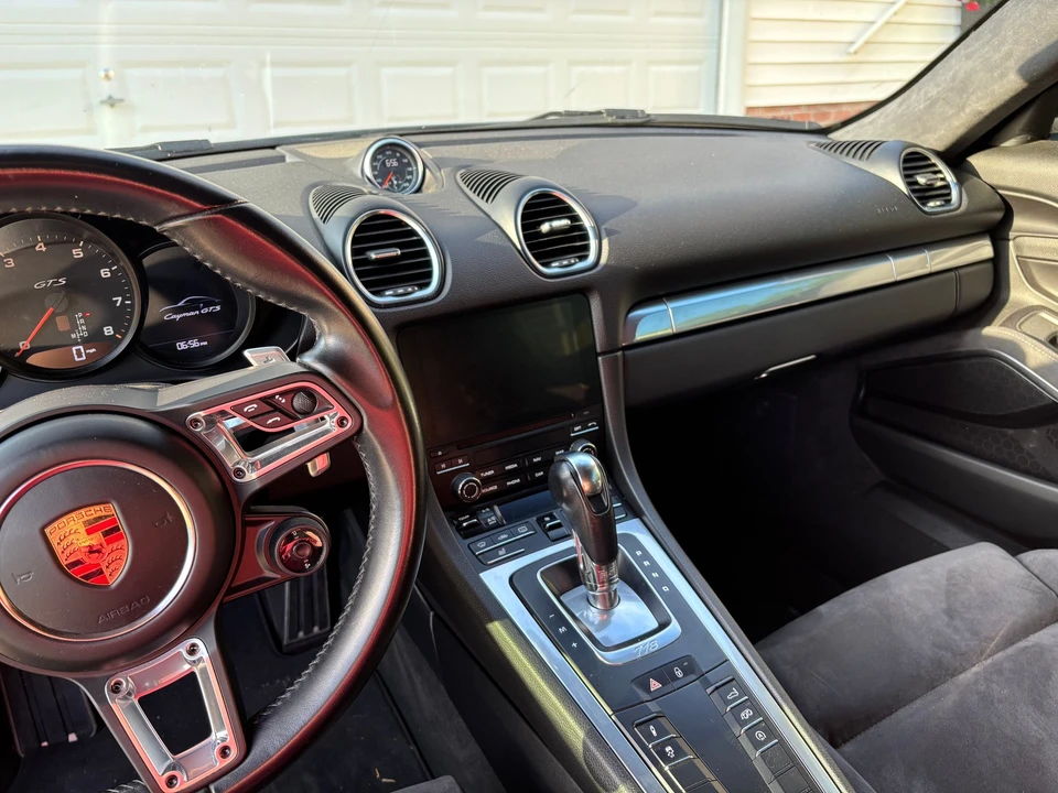 2018 Porsche 718 Cayman GTS - Image 12 of 16