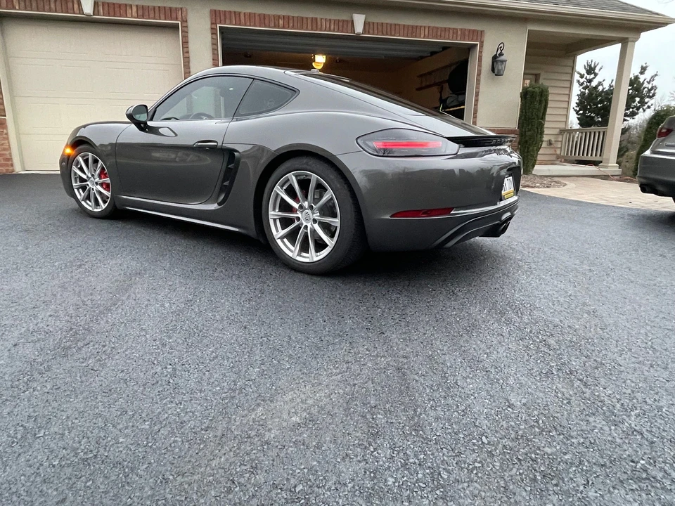 2018 Porsche 718 Cayman GTS - Image 4 of 10