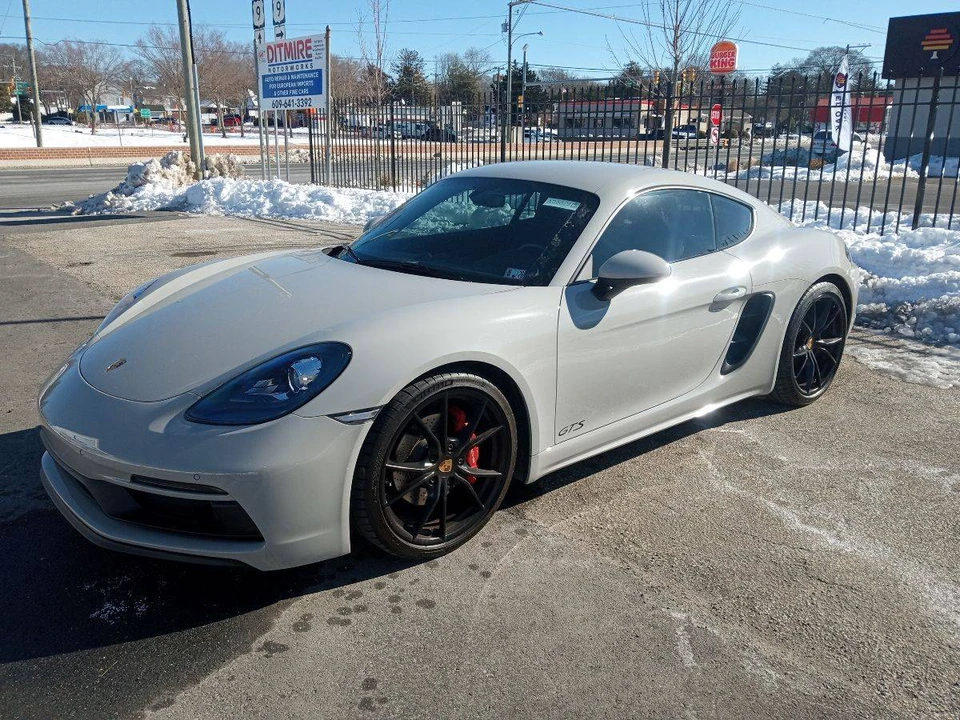 2018 Porsche 718 Cayman GTS - Image 2 of 18