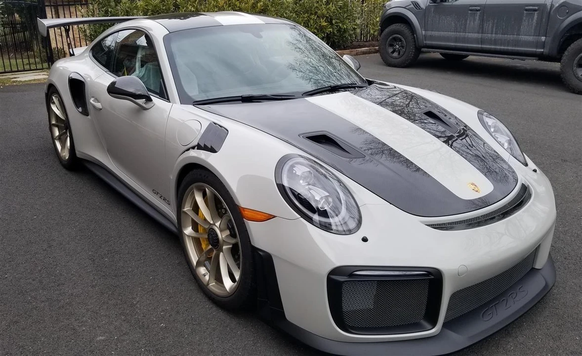 2018 Porsche 991 GT2 RS - Image 2 of 9