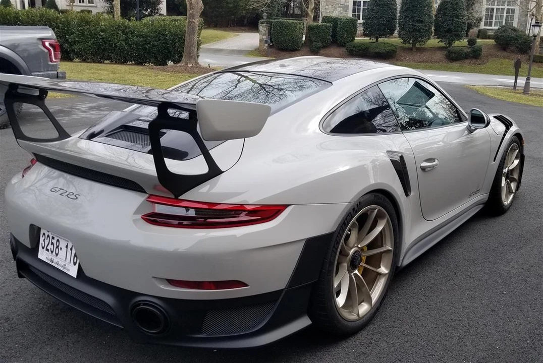 2018 Porsche 991 GT2 RS - Image 5 of 9