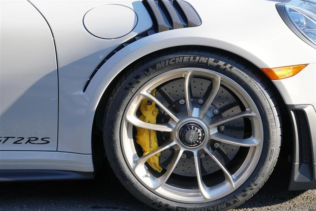 2018 Porsche 991 GT2 RS - Image 7 of 9