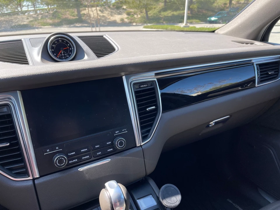 2018 Porsche Macan S - Image 6 of 12
