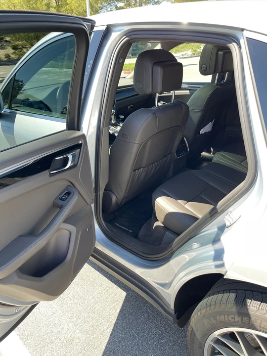 2018 Porsche Macan S - Image 11 of 12