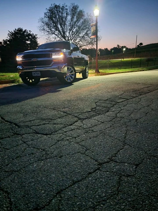 2018 Chevrolet Silverado 3rd Gen - Image 3 of 10