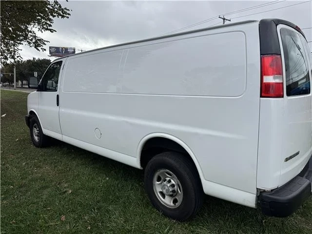 2018 Chevrolet Express - Image 3 of 21