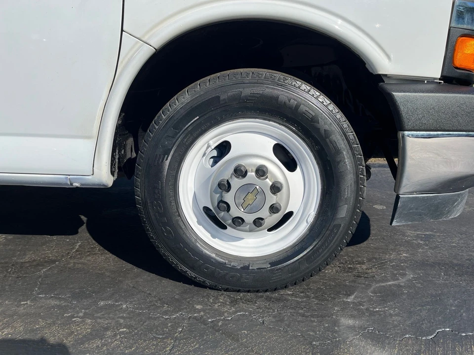 2018 Chevrolet Silverado Heavy Duty 3rd Gen - Image 6 of 12