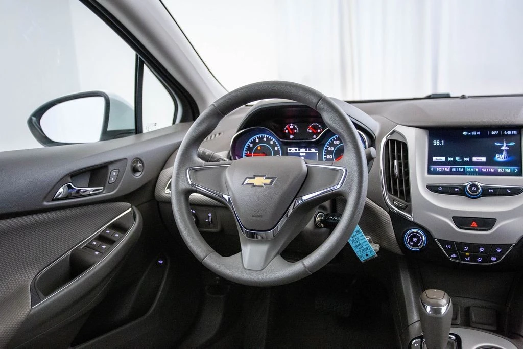 2018 Chevrolet Cruze - Image 4 of 12