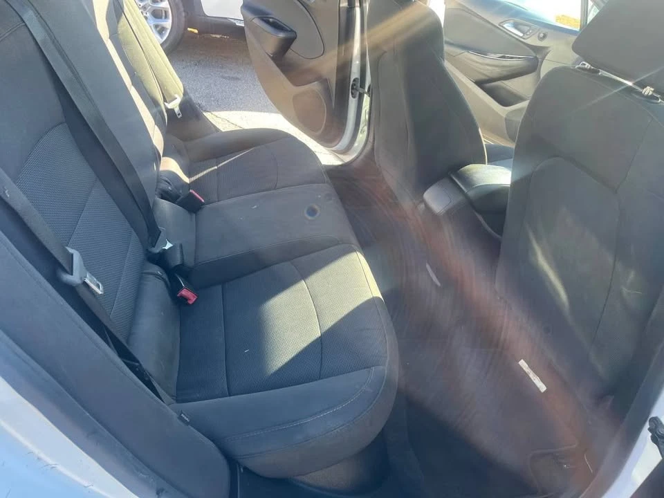 2018 Chevrolet Cruze - Image 10 of 13