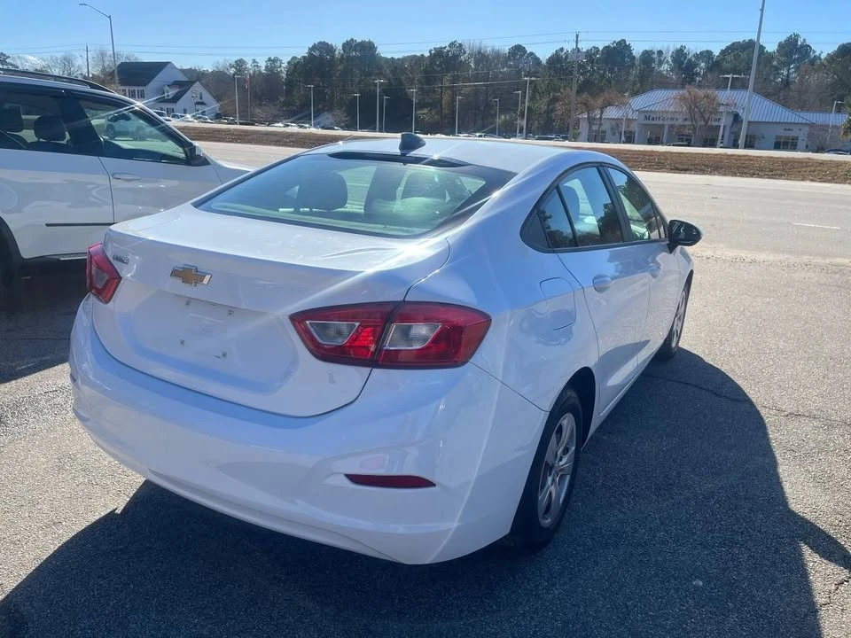 2018 Chevrolet Cruze - Image 6 of 13