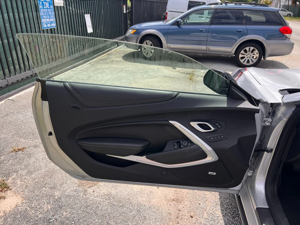 2018 Chevrolet Camaro 6th Gen - Image 15 of 24
