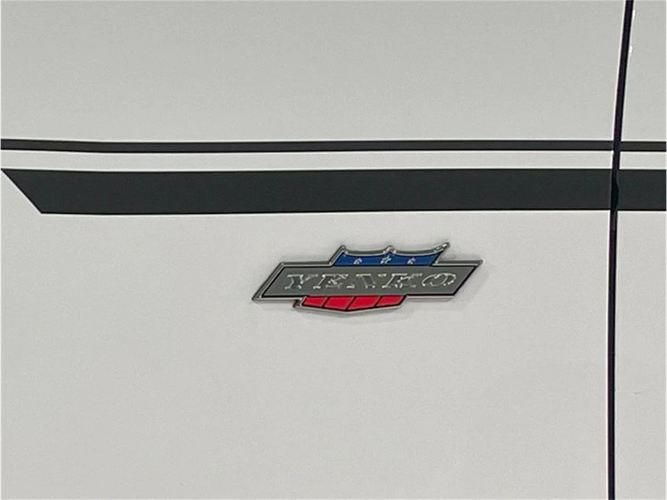 2018 Chevrolet Camaro 6th Gen - Image 11 of 31