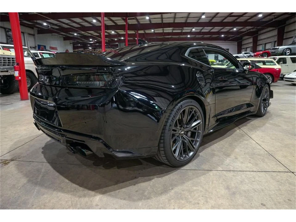 2018 Chevrolet Camaro 6th Gen - Image 8 of 31