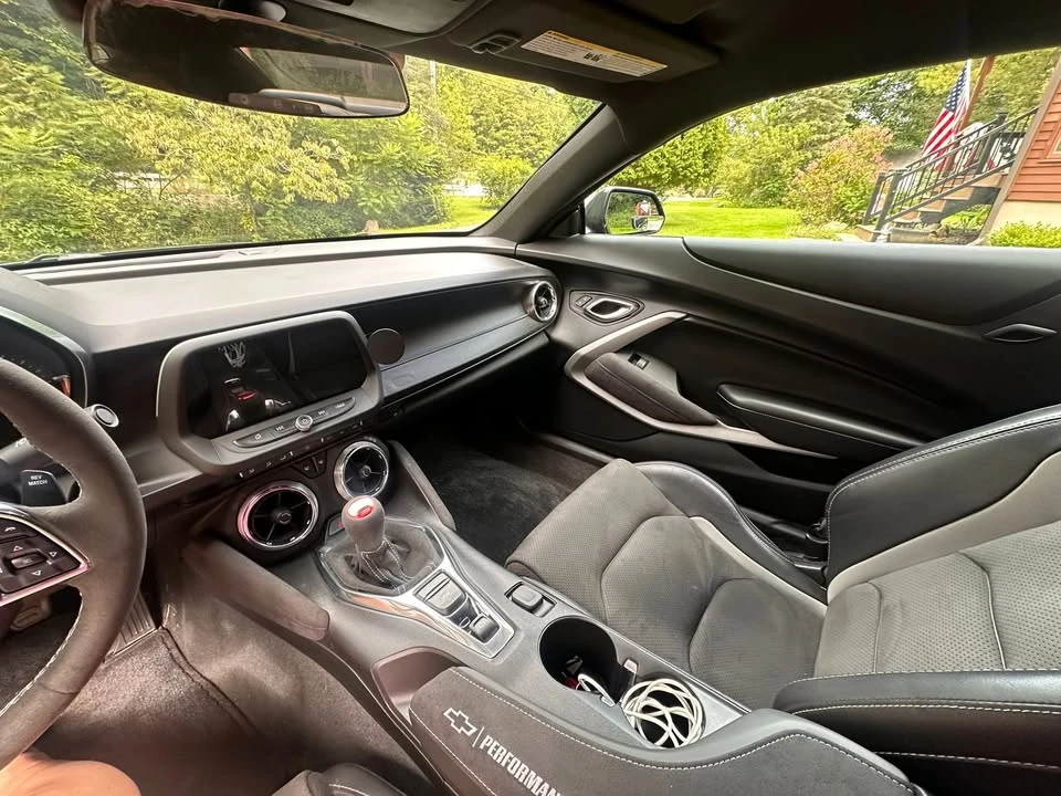2018 Chevrolet Camaro SS 6th Gen - Image 16 of 20