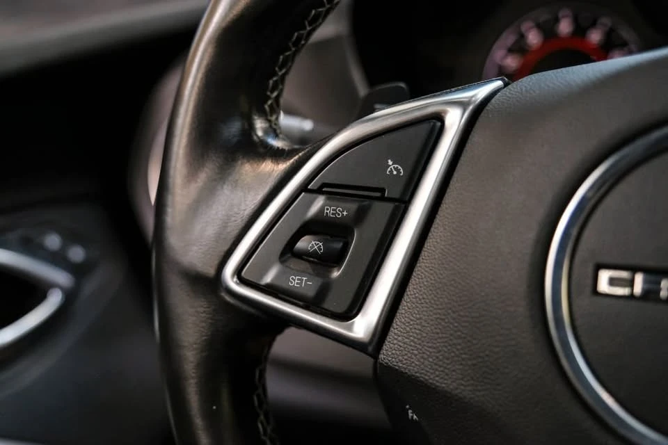 2018 Chevrolet Camaro 6th Gen - Image 15 of 18