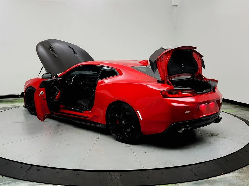 2018 Chevrolet Camaro SS 6th Gen - Image 12 of 21