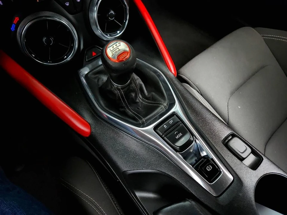2018 Chevrolet Camaro SS 6th Gen - Image 17 of 21