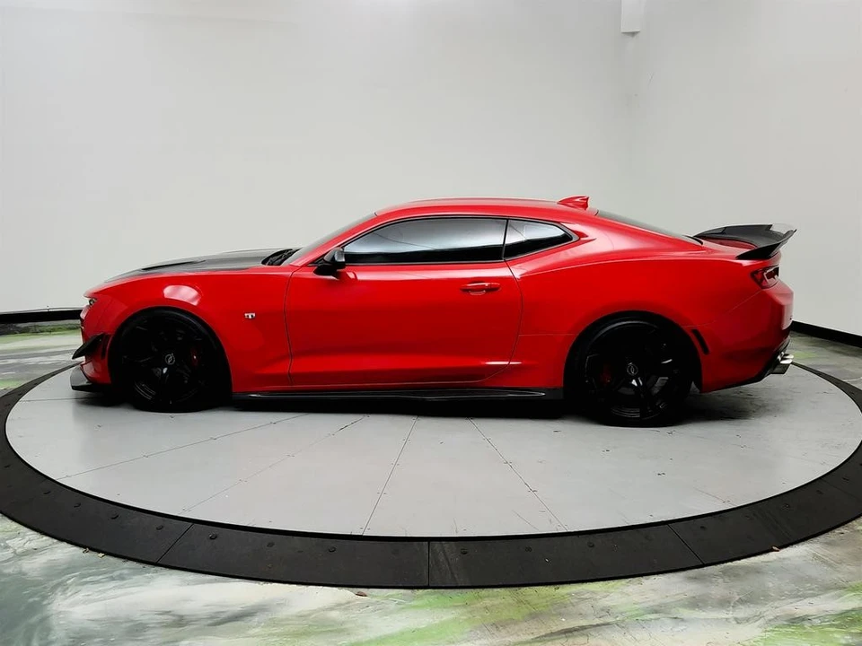 2018 Chevrolet Camaro SS 6th Gen - Image 8 of 21