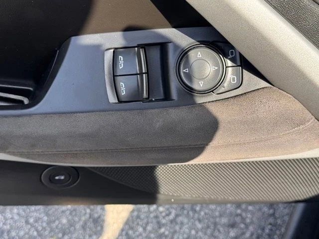 2018 Chevrolet Camaro SS 6th Gen - Image 16 of 29