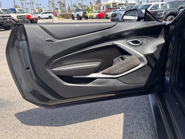 2018 Chevrolet Camaro SS 6th Gen - Image 15 of 29