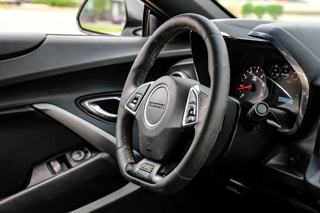2018 Chevrolet Camaro SS 6th Gen - Image 13 of 21