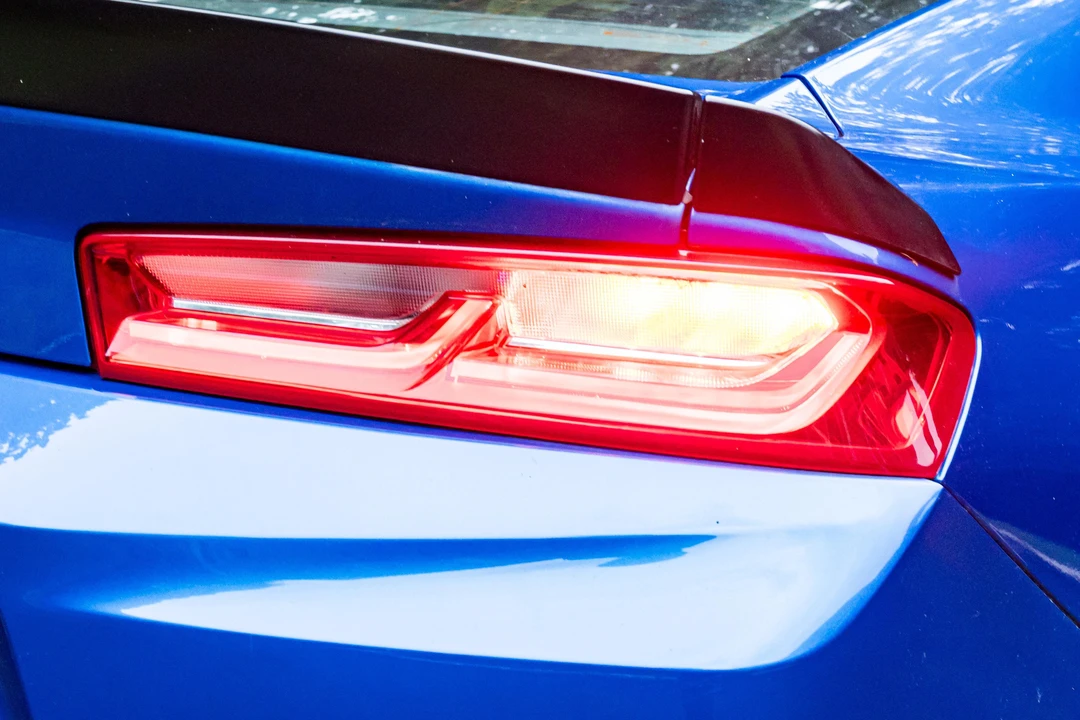 2018 Chevrolet Camaro SS 6th Gen - Image 12 of 31