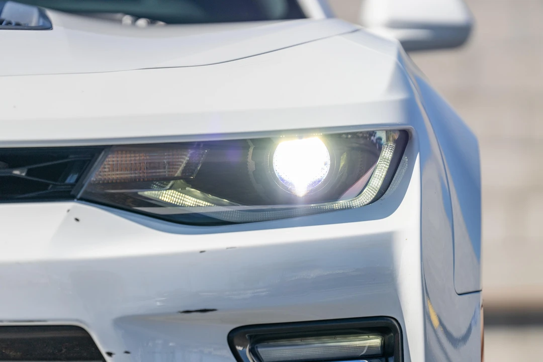 2018 Chevrolet Camaro SS 6th Gen - Image 17 of 31