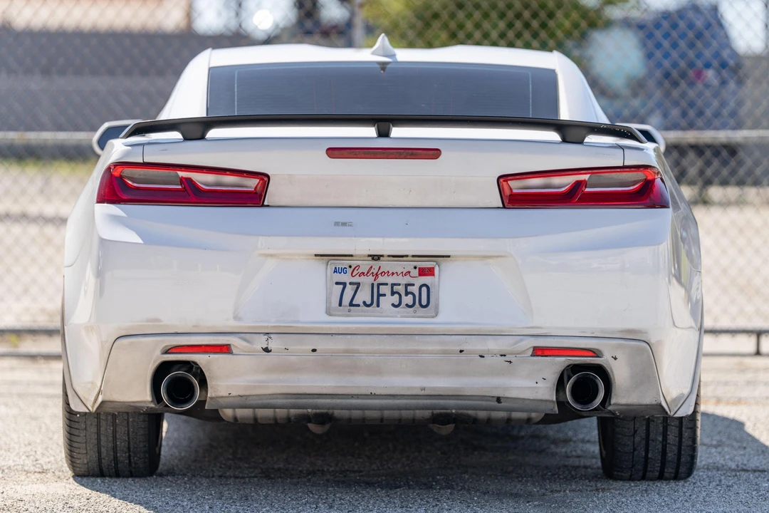 2018 Chevrolet Camaro SS 6th Gen - Image 5 of 31